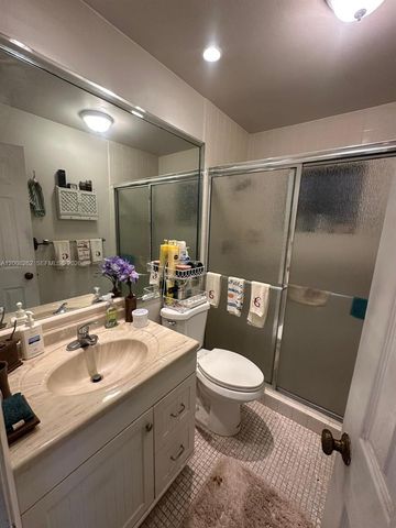 1995 SW 15th Pl, Deerfield Beach, FL 33442