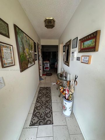 1995 SW 15th Pl, Deerfield Beach, FL 33442