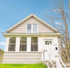 1074 Euclid Street, Saint Paul, MN 55106