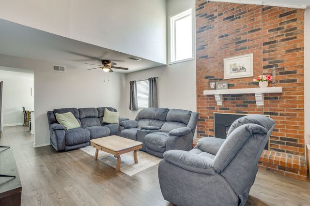 3226 Delaford Drive, Carrollton, TX 75007