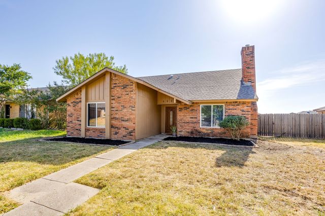 3226 Delaford Drive, Carrollton, TX 75007