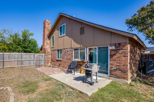 3226 Delaford Drive, Carrollton, TX 75007