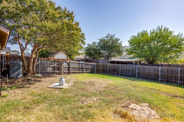 3226 Delaford Drive, Carrollton, TX 75007