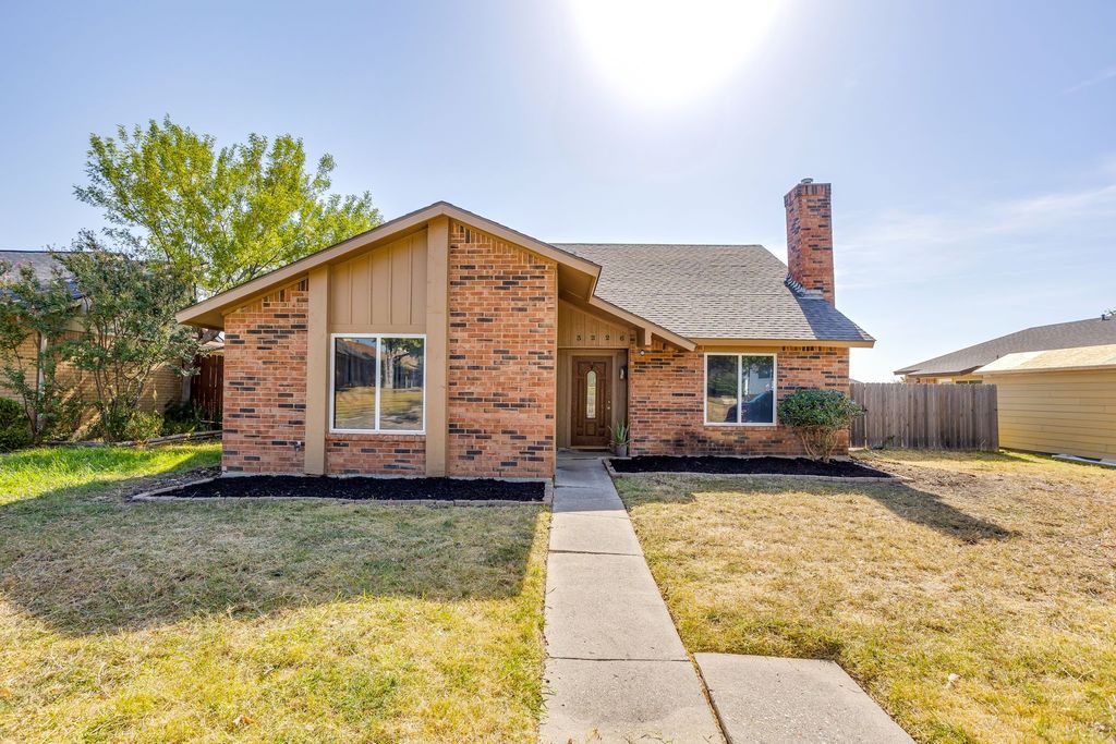 3226 Delaford Drive, Carrollton, TX 75007