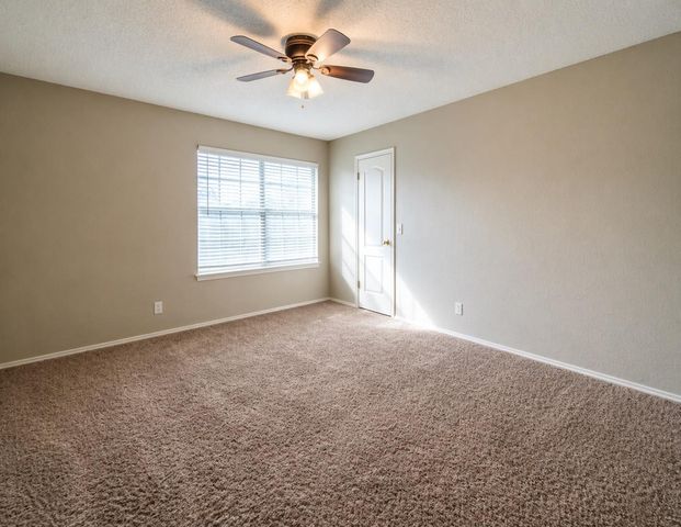 12900 Medina River WAY, Austin, TX 78732