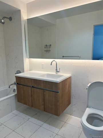 11-25 45th Avenue 5C, Long Island City, NY 11101