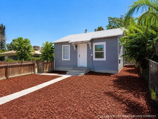 2003 Virginia Street, Bakersfield, CA 93305