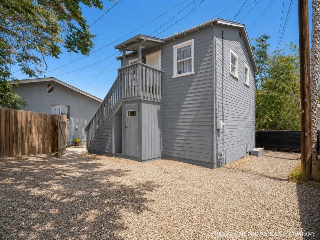 2003 Virginia Street, Bakersfield, CA 93305