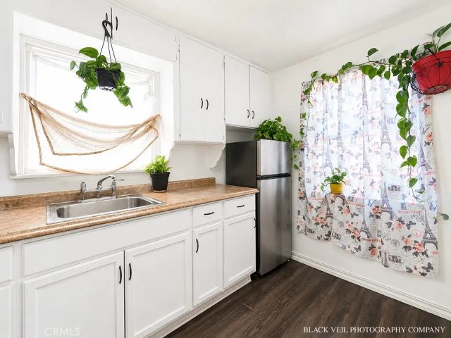 2003 Virginia Street, Bakersfield, CA 93305