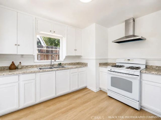 2003 Virginia Street, Bakersfield, CA 93305