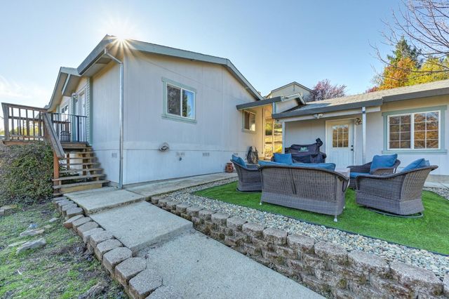 2541 Knollwood Dr, Cameron Park, CA 95682