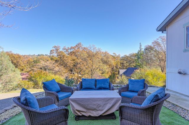 2541 Knollwood Dr, Cameron Park, CA 95682