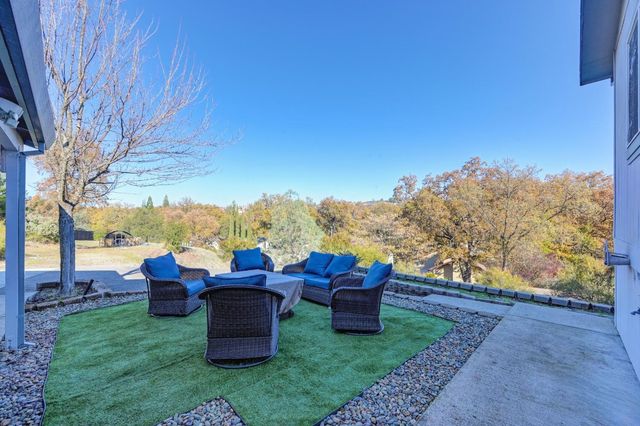 2541 Knollwood Dr, Cameron Park, CA 95682