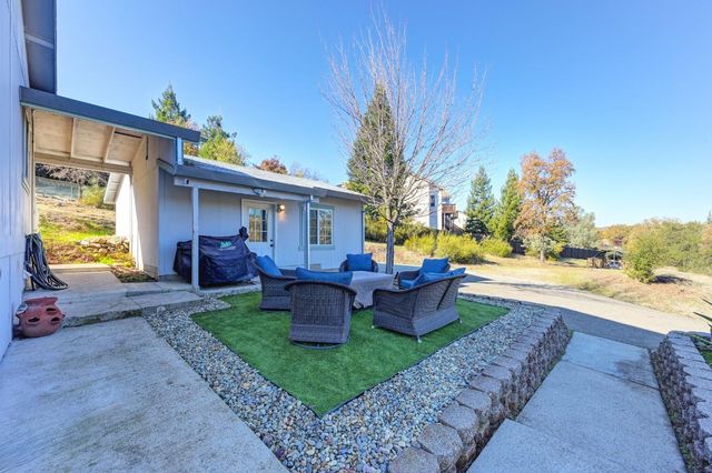 2541 Knollwood Dr, Cameron Park, CA 95682