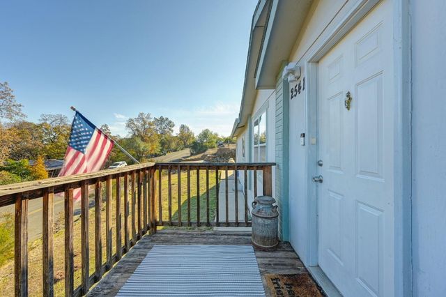 2541 Knollwood Dr, Cameron Park, CA 95682