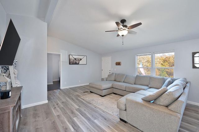 2541 Knollwood Dr, Cameron Park, CA 95682