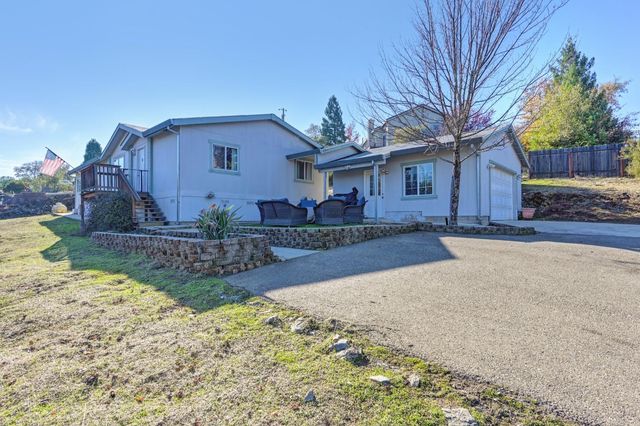 2541 Knollwood Dr, Cameron Park, CA 95682