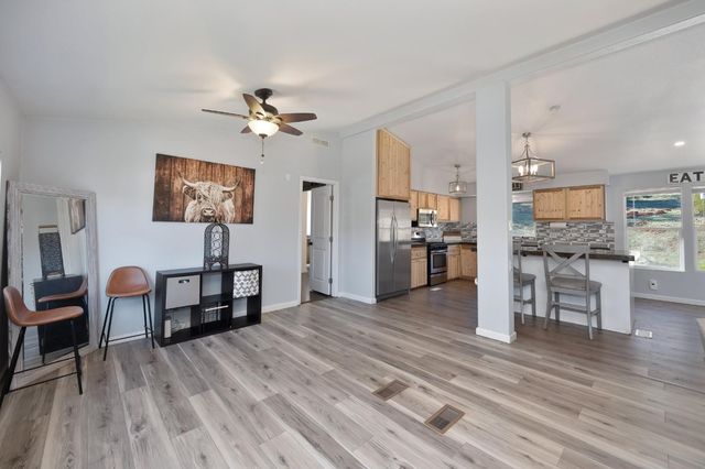 2541 Knollwood Dr, Cameron Park, CA 95682