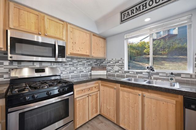 2541 Knollwood Dr, Cameron Park, CA 95682