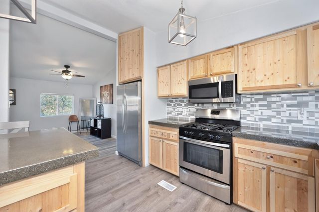 2541 Knollwood Dr, Cameron Park, CA 95682