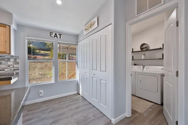 2541 Knollwood Dr, Cameron Park, CA 95682