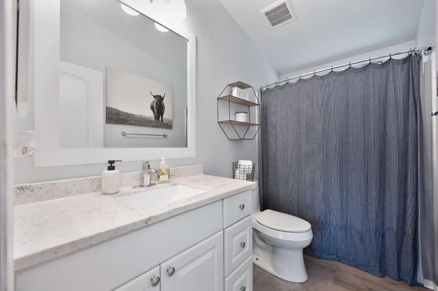2541 Knollwood Dr, Cameron Park, CA 95682