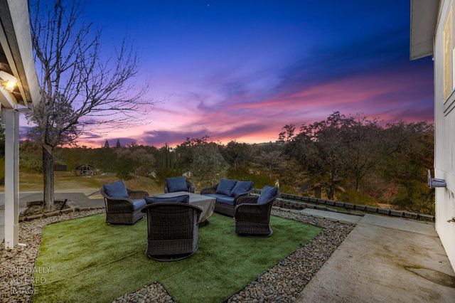 2541 Knollwood Dr, Cameron Park, CA 95682