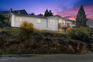 2541 Knollwood Dr, Cameron Park, CA 95682