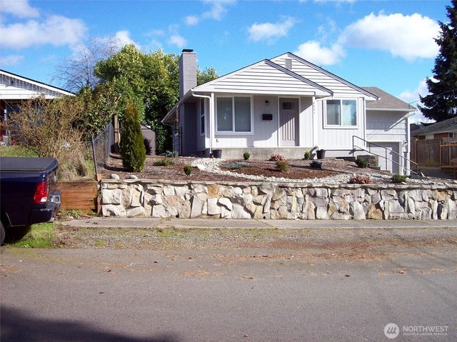 8843 S G Street, Tacoma, WA 98444