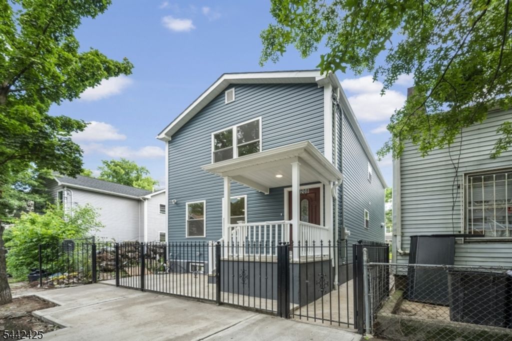 208 N 1St St, Paterson City, NJ 07522 — exterior