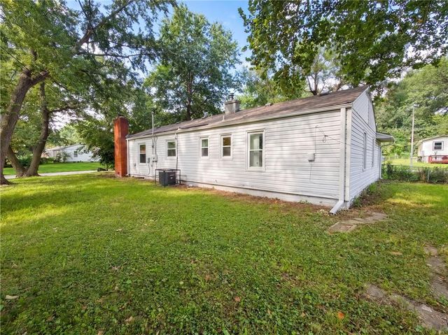 11121 Herrick Avenue, Kansas City, MO 64134