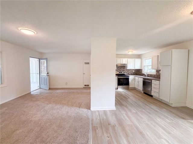 11121 Herrick Avenue, Kansas City, MO 64134