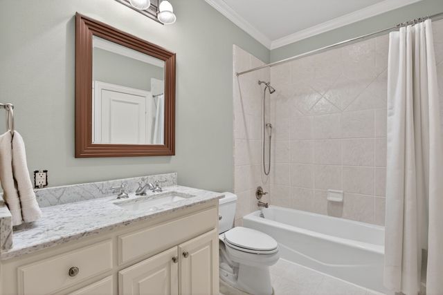 2125 Bradford Park, Fort Worth, TX 76107