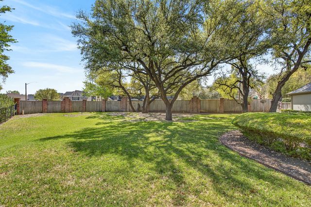 2125 Bradford Park, Fort Worth, TX 76107