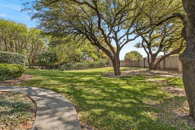 2125 Bradford Park, Fort Worth, TX 76107