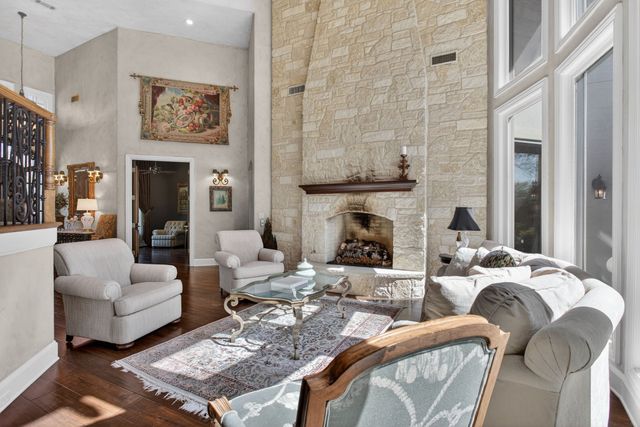 2125 Bradford Park, Fort Worth, TX 76107