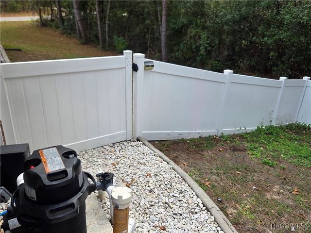 12 Cassia Court, Homosassa, FL 34446