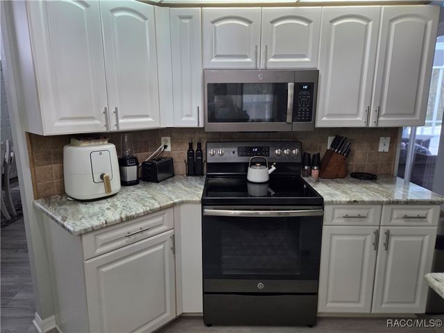 12 Cassia Court, Homosassa, FL 34446