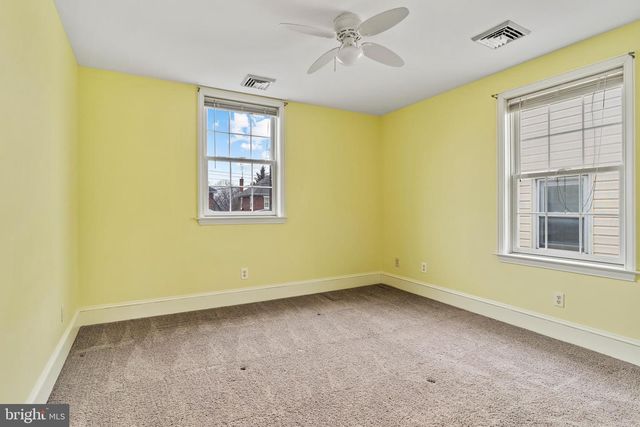 30 W MAIN STREET, Shiremanstown, PA 17011