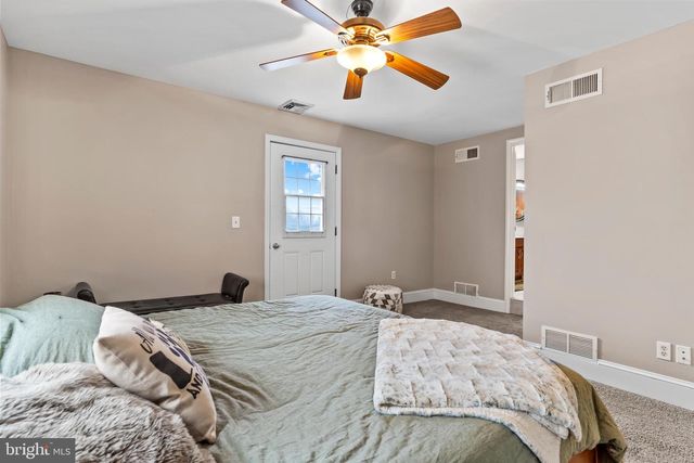 30 W MAIN STREET, Shiremanstown, PA 17011