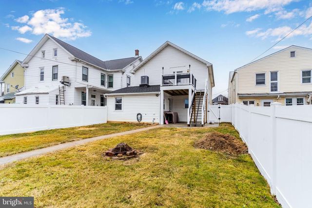 30 W MAIN STREET, Shiremanstown, PA 17011