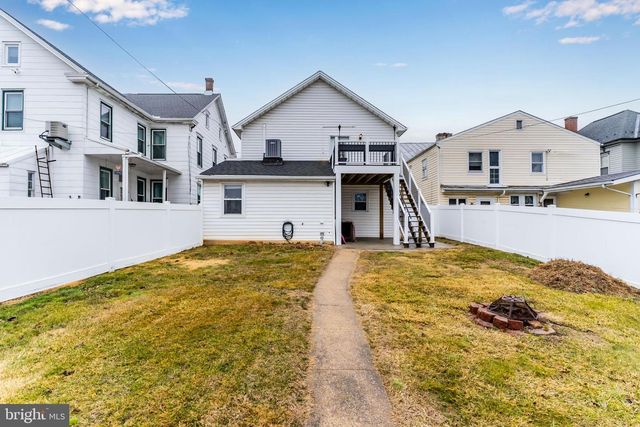 30 W MAIN STREET, Shiremanstown, PA 17011