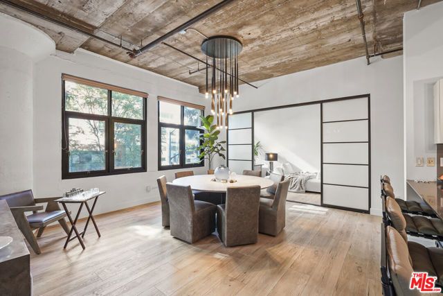 330 S 11th A205, Los Angeles, CA 90015