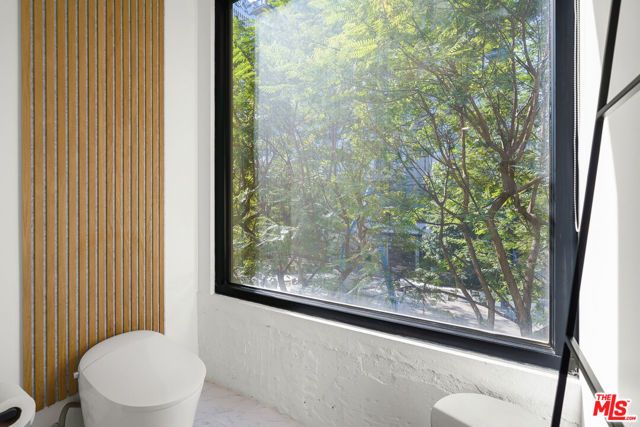 330 S 11th A205, Los Angeles, CA 90015