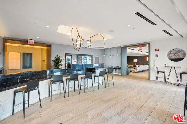 330 S 11th A205, Los Angeles, CA 90015