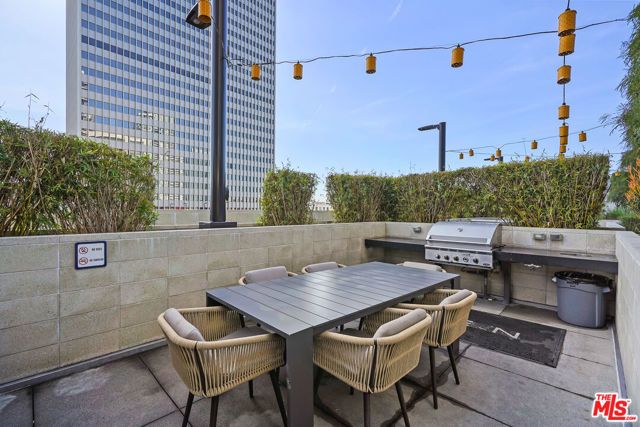 330 S 11th A205, Los Angeles, CA 90015