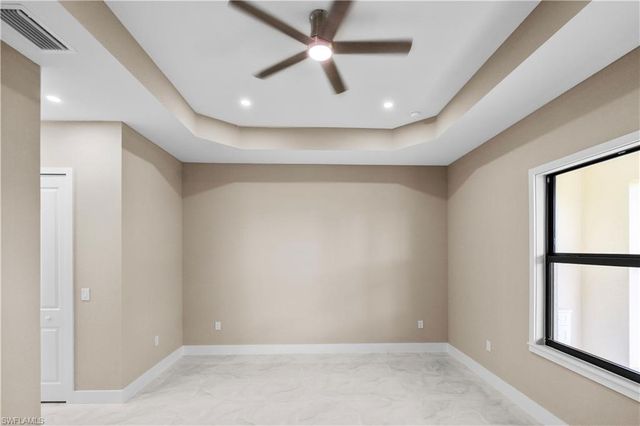 2815 19TH ST SW, Lehigh Acres, FL 33976