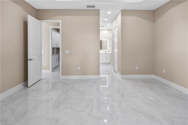 2815 19TH ST SW, Lehigh Acres, FL 33976