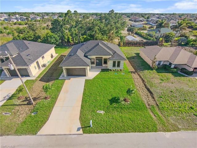 2815 19TH ST SW, Lehigh Acres, FL 33976