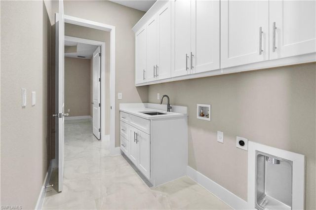 2815 19TH ST SW, Lehigh Acres, FL 33976